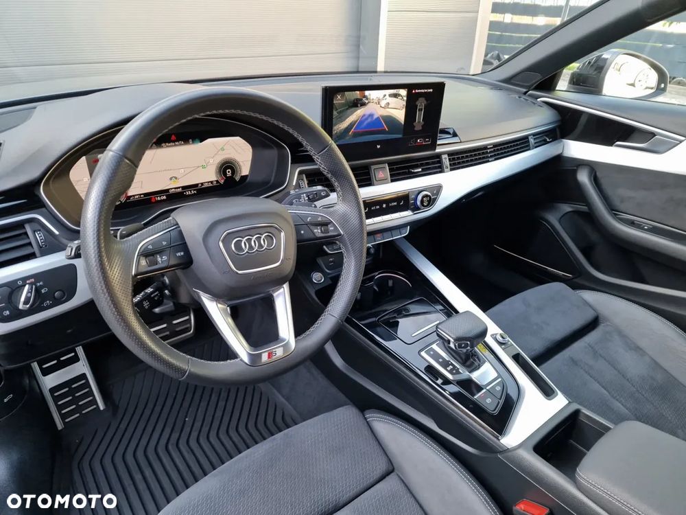 Audi A4 Avant 2022