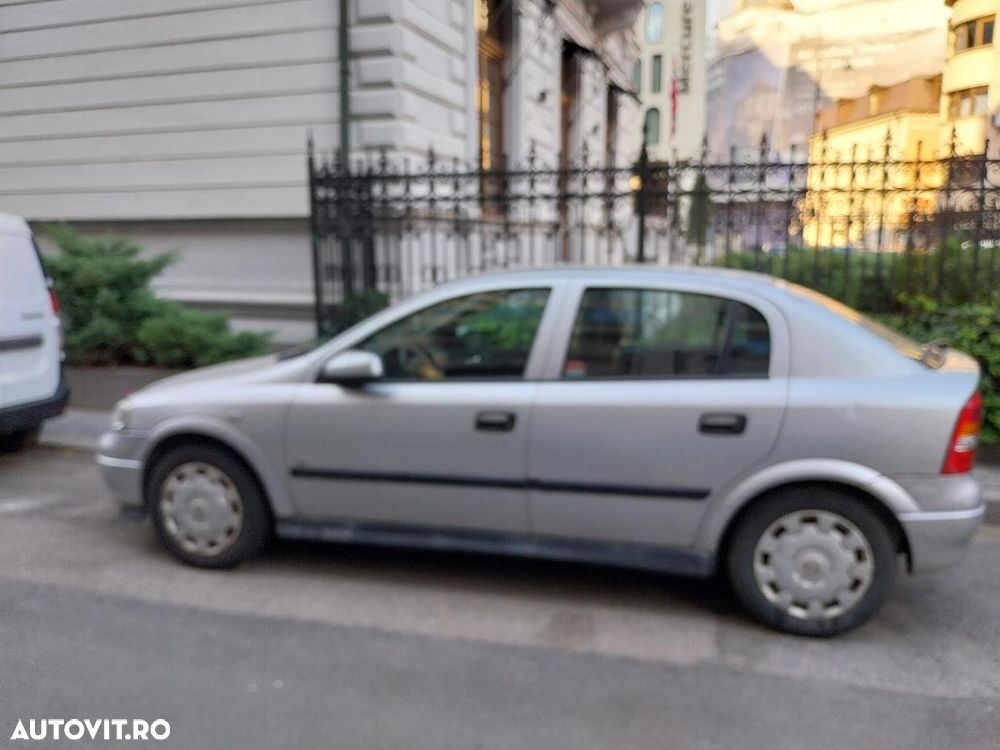 Opel Astra - 3