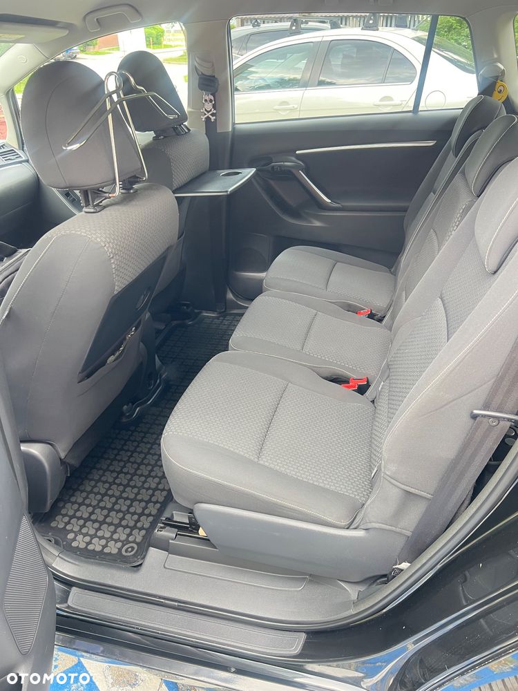 Toyota Verso 2.0 D-4D Active - 12