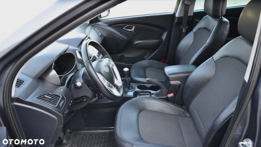 Hyundai ix35 2.0 Premium 2WD - 17