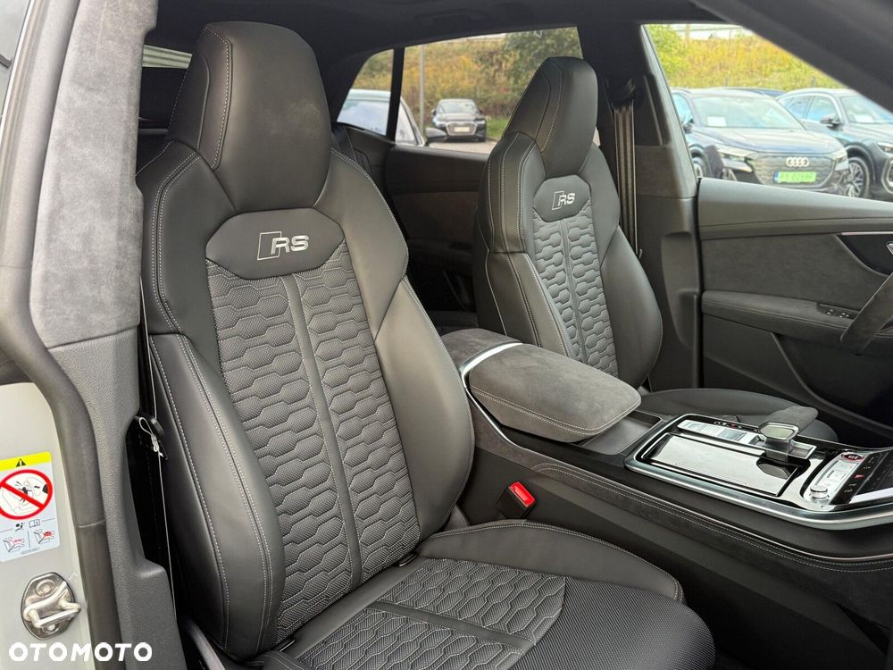 Audi RS Q8 - 36