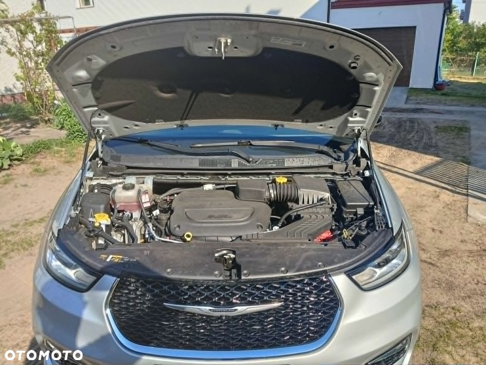 Chrysler Pacifica - 9