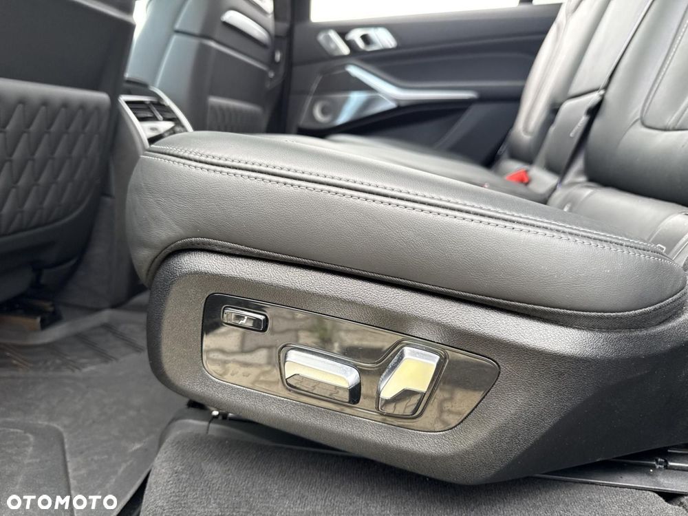 BMW X7 - 20