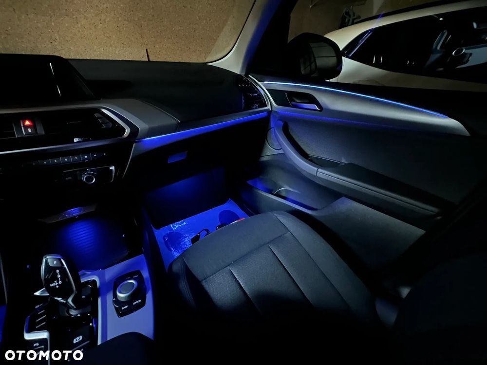 BMW X3 xDrive20i sport - 22