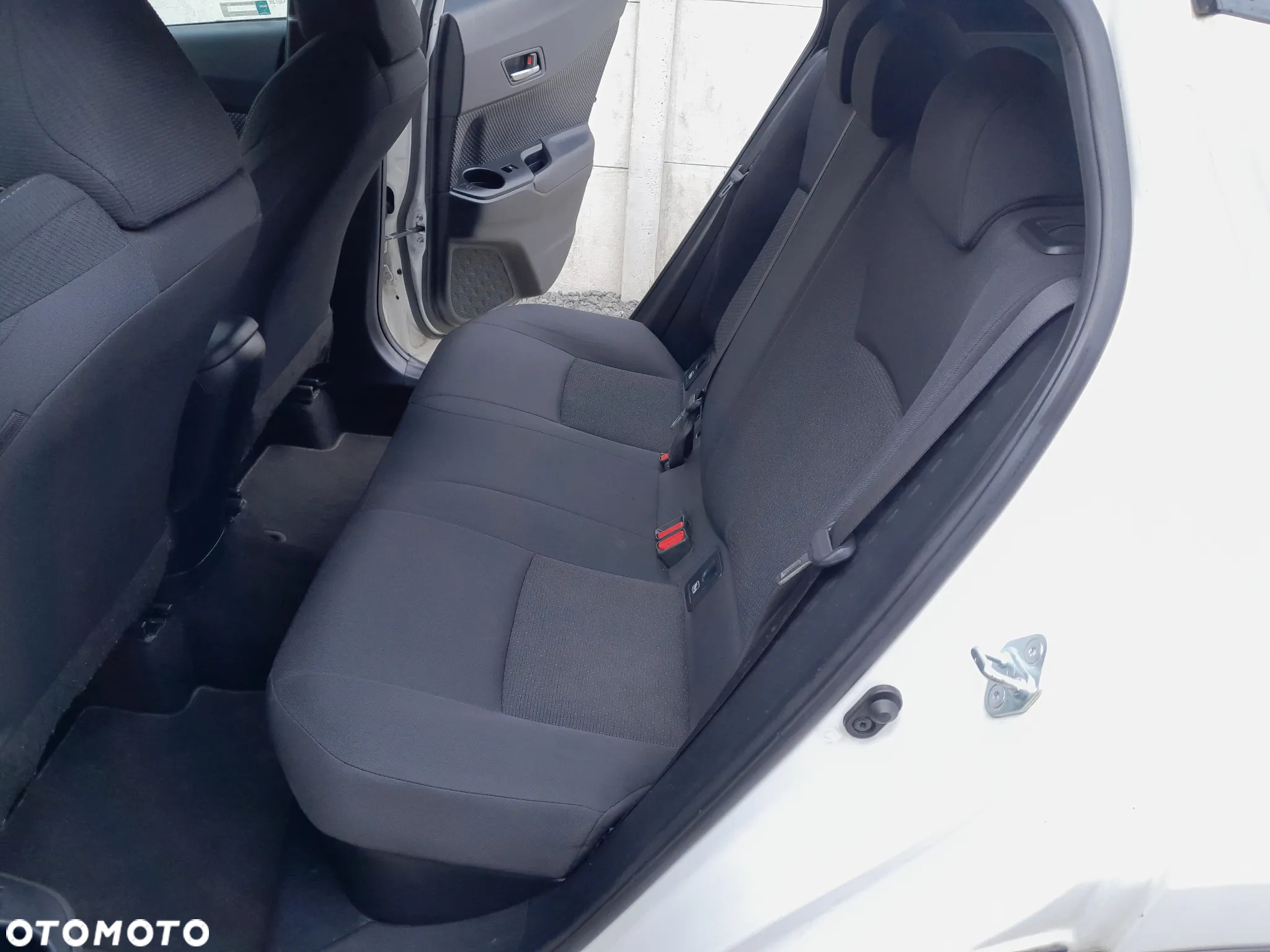 Toyota C-HR - 7