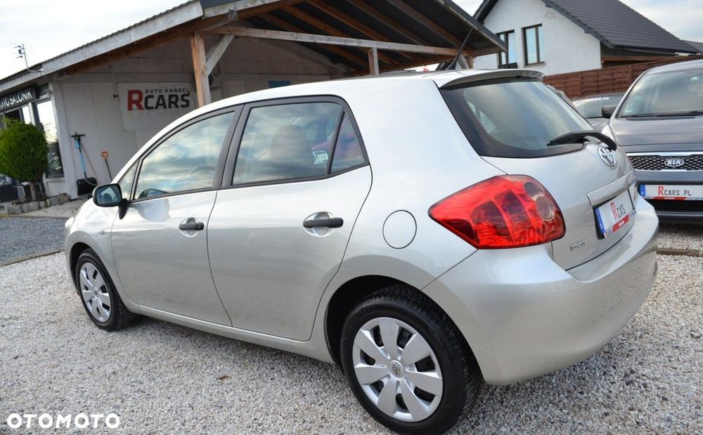 Toyota Auris 1.33 VVT-i Terra - 18