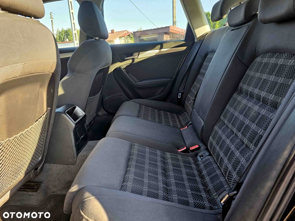 Audi A4 Avant 2.0 TDI DPF quattro Attraction - 14