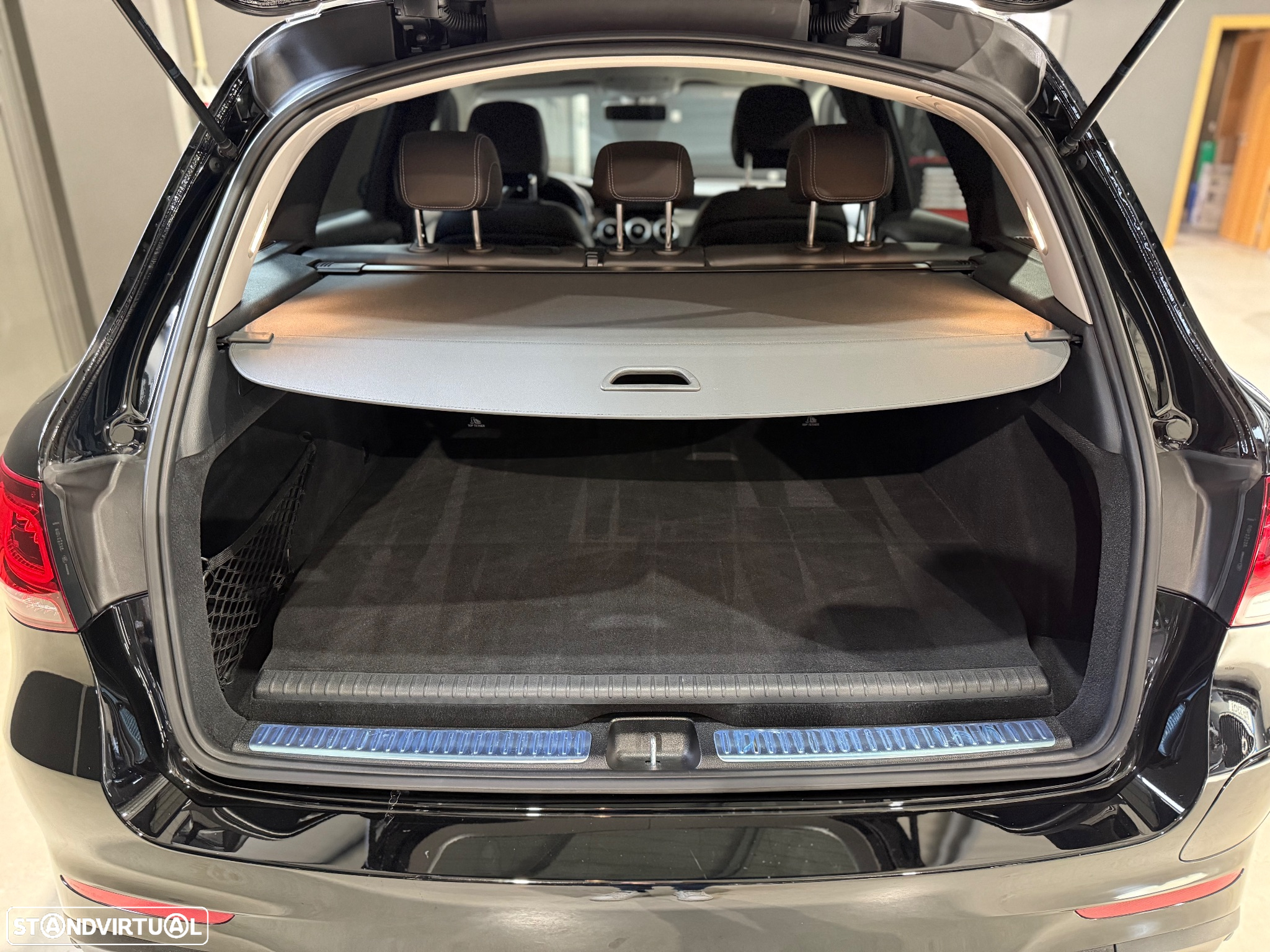 Mercedes-Benz GLC 300 e 4Matic - 14