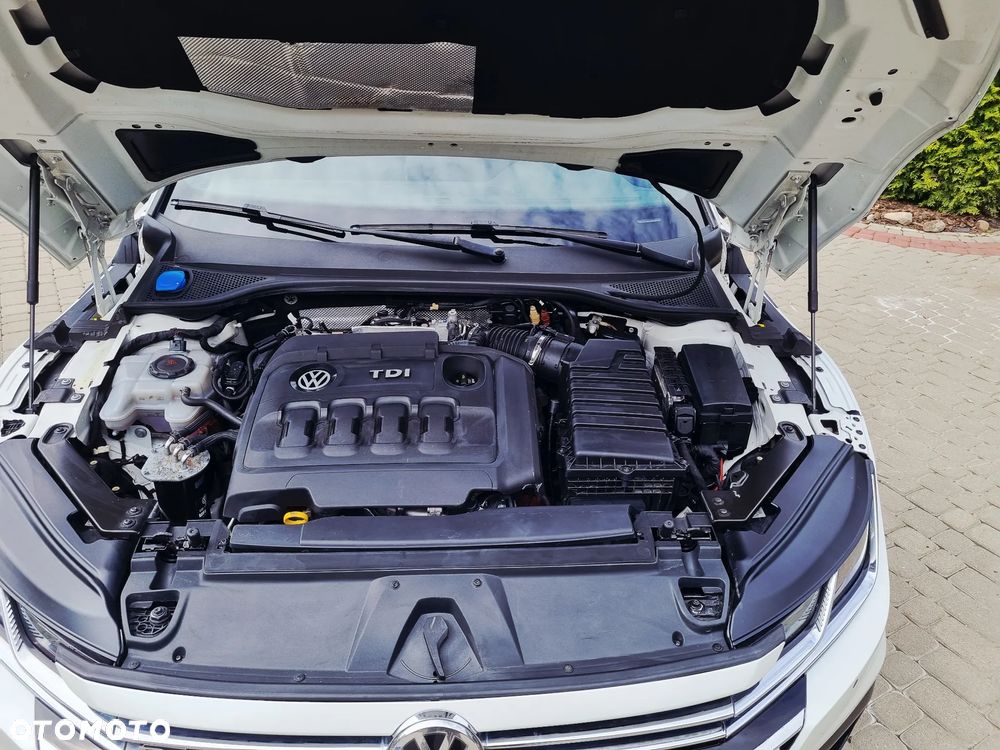 Volkswagen Arteon 2.0 TDI Bi-Turbo SCR 4Mot R-Line DSG - 15
