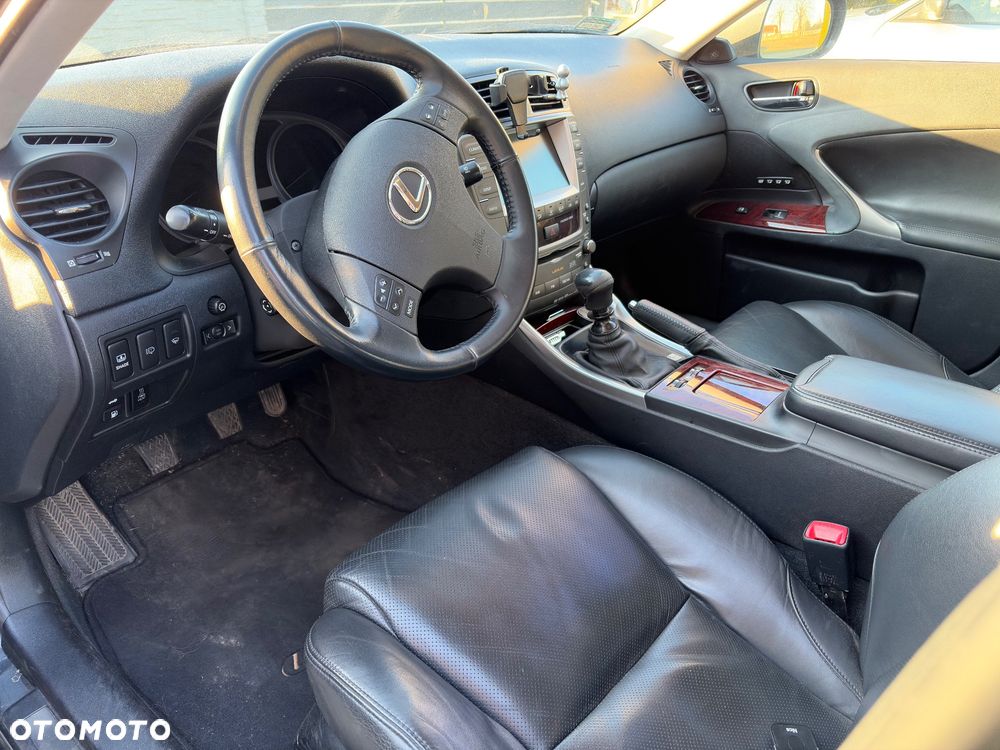 Lexus IS 220 D Prestige - 1