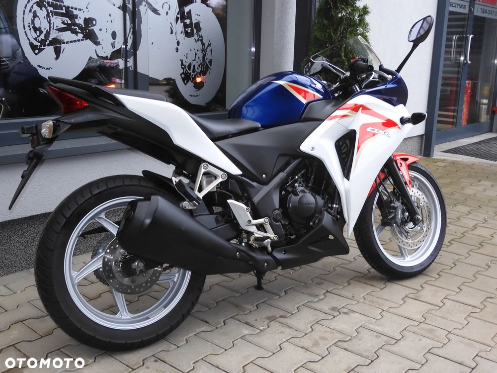 Honda CBR - 6