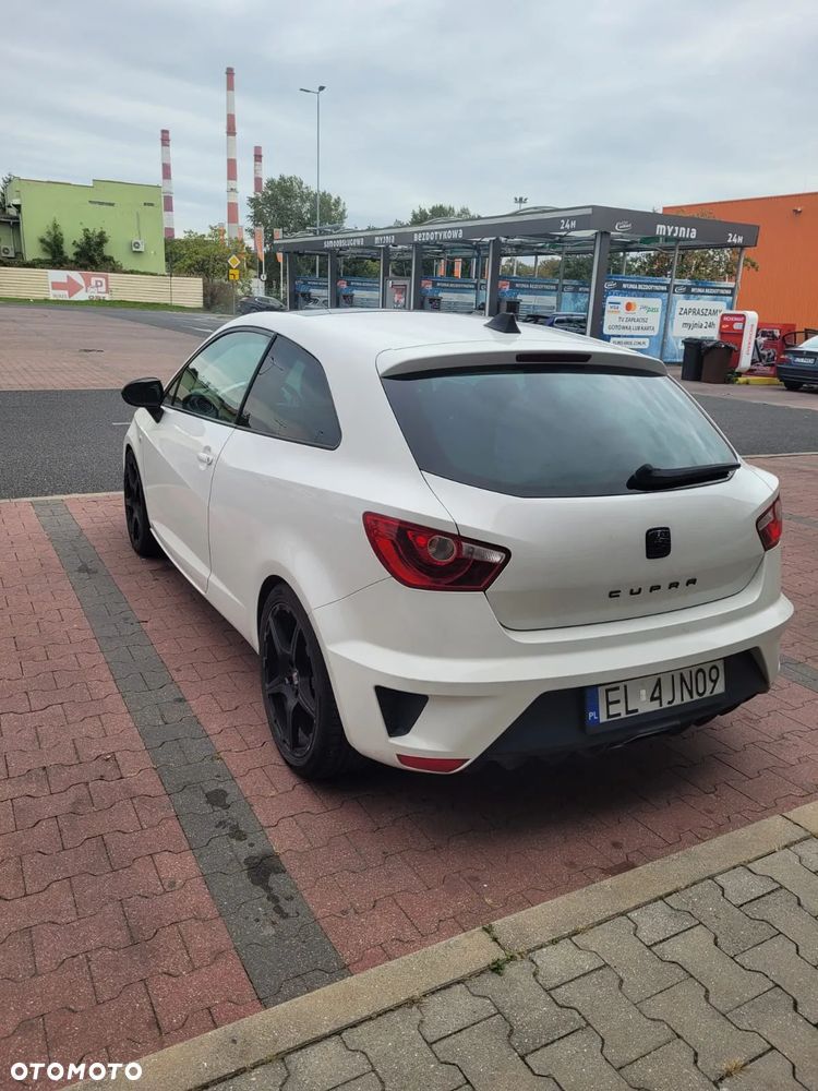 Seat Ibiza SC 1.4 TSI Cupra DSG - 4