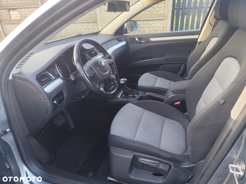 Skoda Superb 2.0 TDI DSG Elegance - 3
