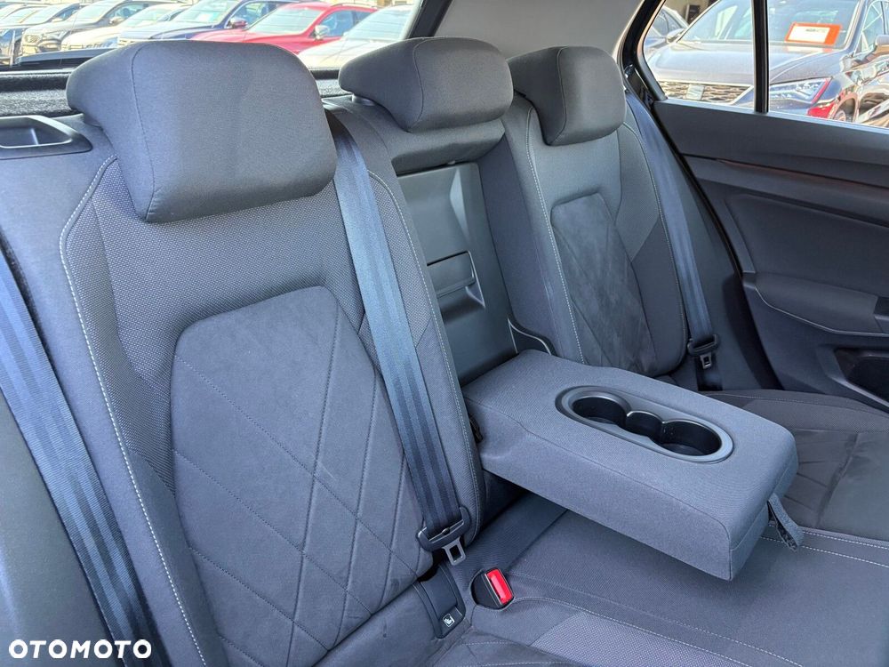 Volkswagen Golf 1.5 eTSI EVO Style DSG - 16