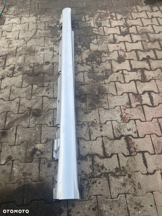 MERCEDES C 205 LISTWA PROGOWA LEWA PRÓG 2056907102 - 1