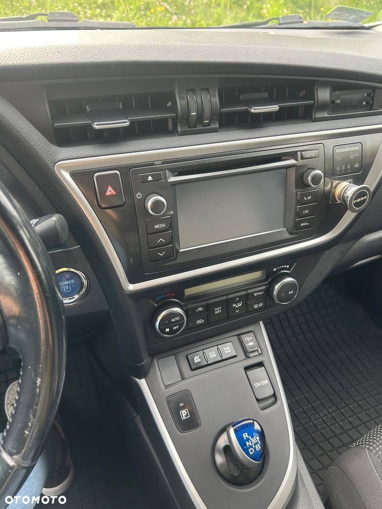 Toyota Auris - 2