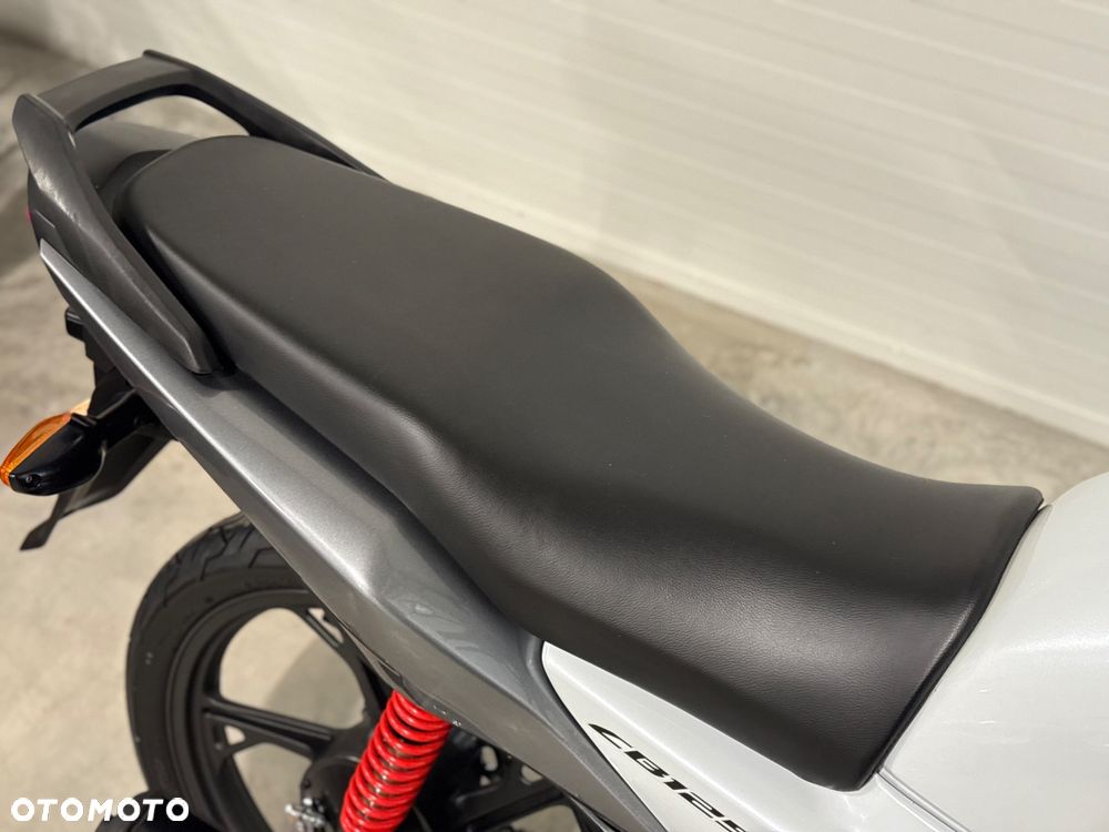 Honda CB - 16