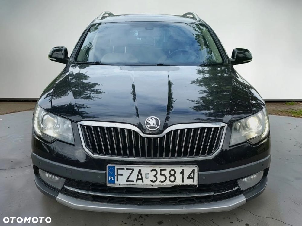 Skoda Superb 2.0 TDI 4x4 Platinum Outdoor DSG - 5
