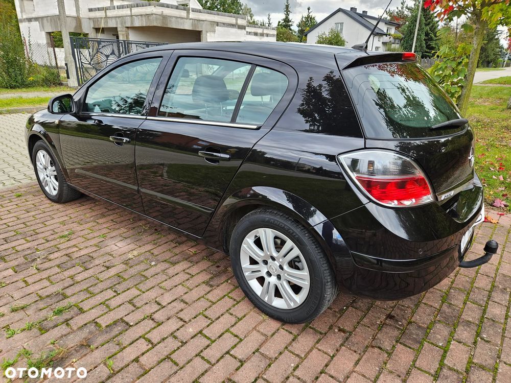 Opel Astra 1.6 Cosmo - 11