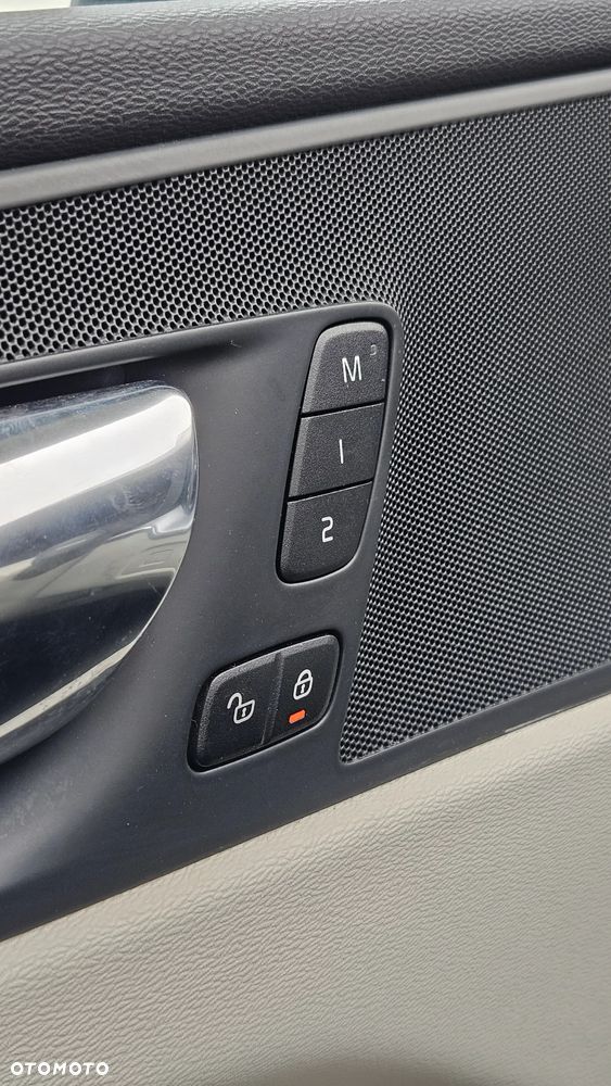 Volvo XC 60 T5 Geartronic Momentum Pro - 22