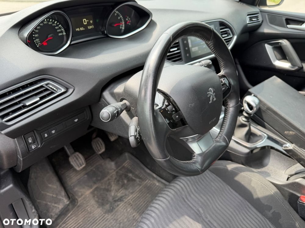 Peugeot 308 1.2 PureTech Style S&S - 29