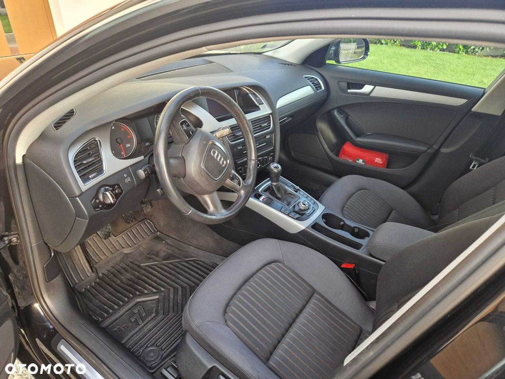 Audi A4 Avant - 6