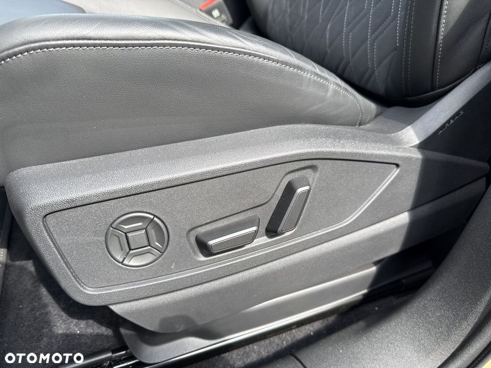 Audi Q5 Sportback - 12