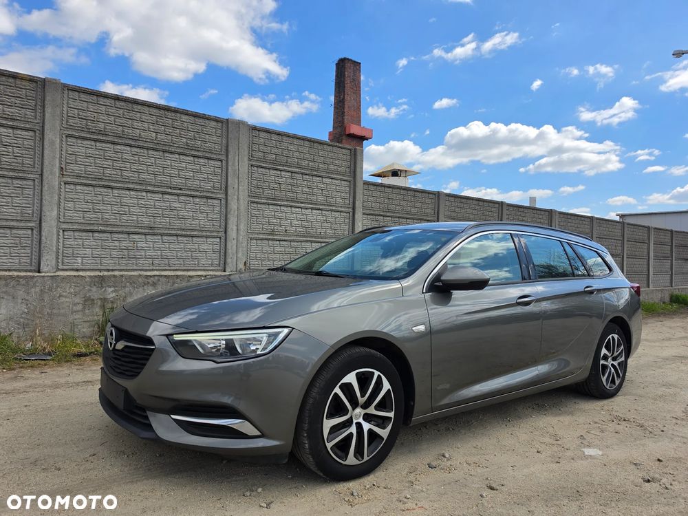 Opel Insignia - 1