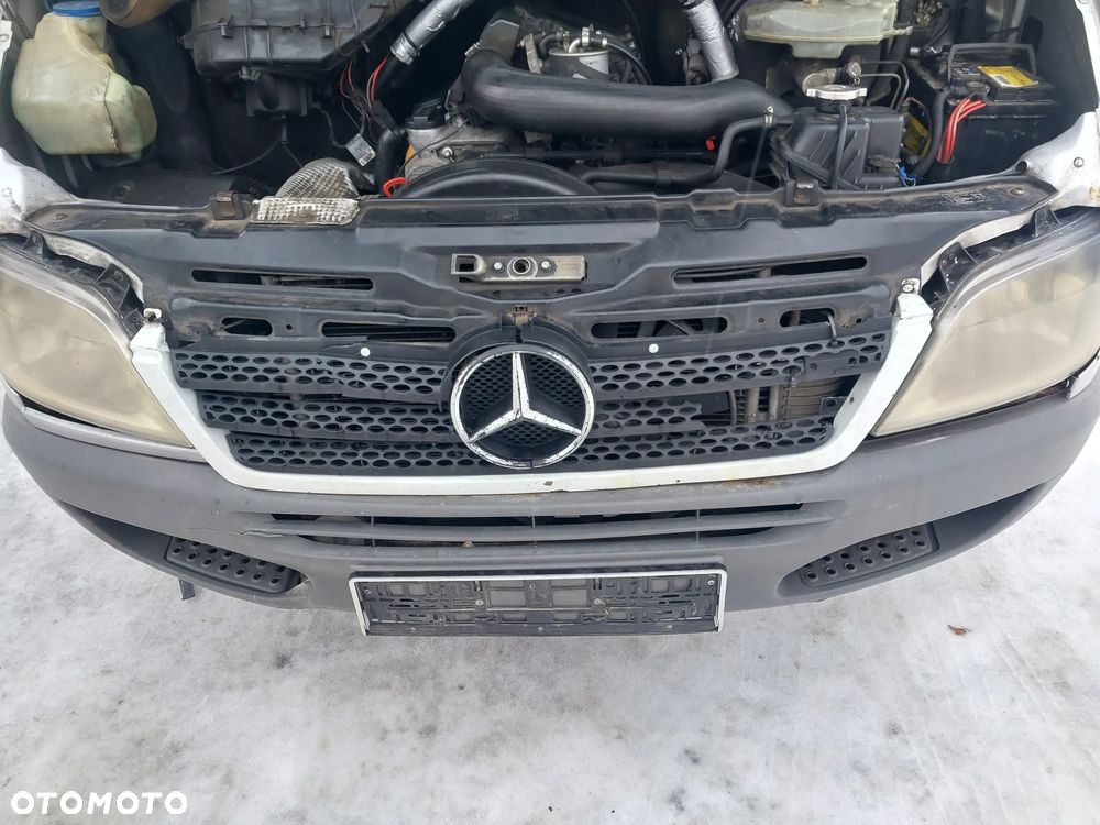 Mercedes Sprinter I W903 MAX długi wysoki silnik 2.2 CDI wtryski alternator pokrywa głowica kolektor blok wał skrzynia biegów manual maglowica pompa przewód sterownik szyba boczek konsola obudowa osłona atrapa panel most dyfer bliźniak felga sanki wachacz lampa stopień próg kombajn nagrzewnica mcperson serwo zbiorniczek rozrusznik wiązka przewód fotel zamek zacisk hamulcowy chłodnica nadkole błotnik dach klamka podszybie rura NA CZĘŚCI WSZYSTKIE CZĘŚCI - 8