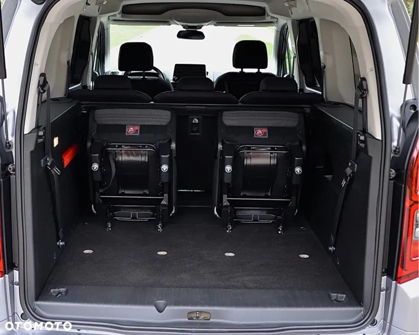 Opel Combo XL 1.2 Turbo Elegance Plus S&S - 8