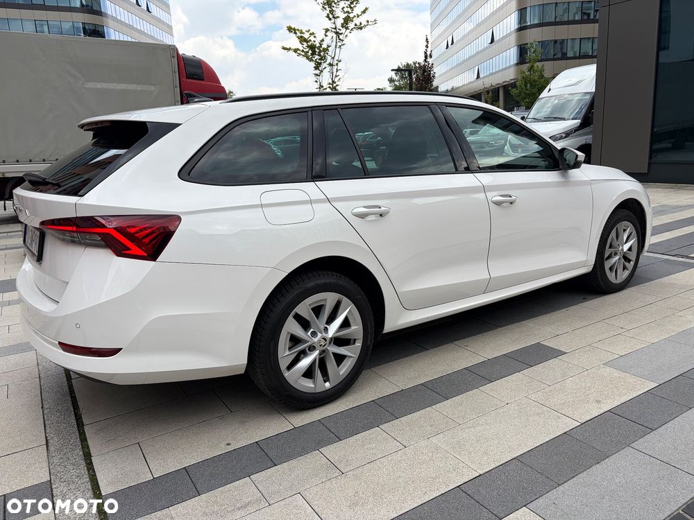 Skoda Octavia 2.0 TDI Ambition DSG - 17