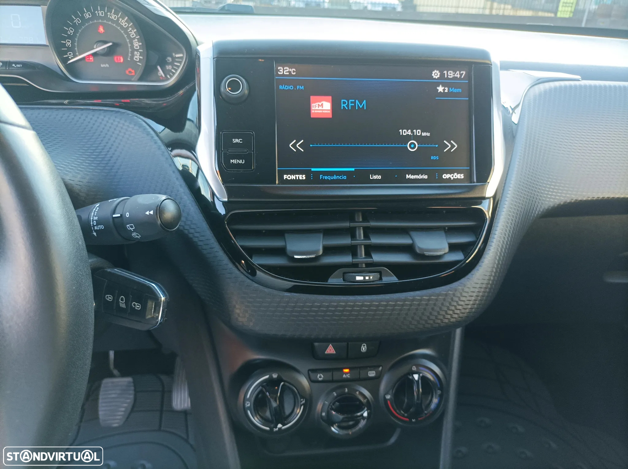 Peugeot 208 1.2 PureTech Style - 20