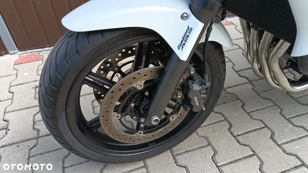 Honda CBF - 32