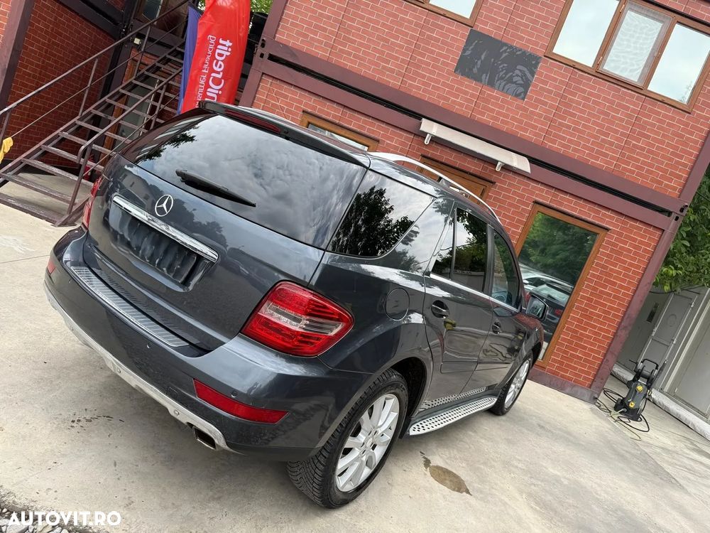 Mercedes-Benz ML 300 CDI BlueEfficiency Aut - 2