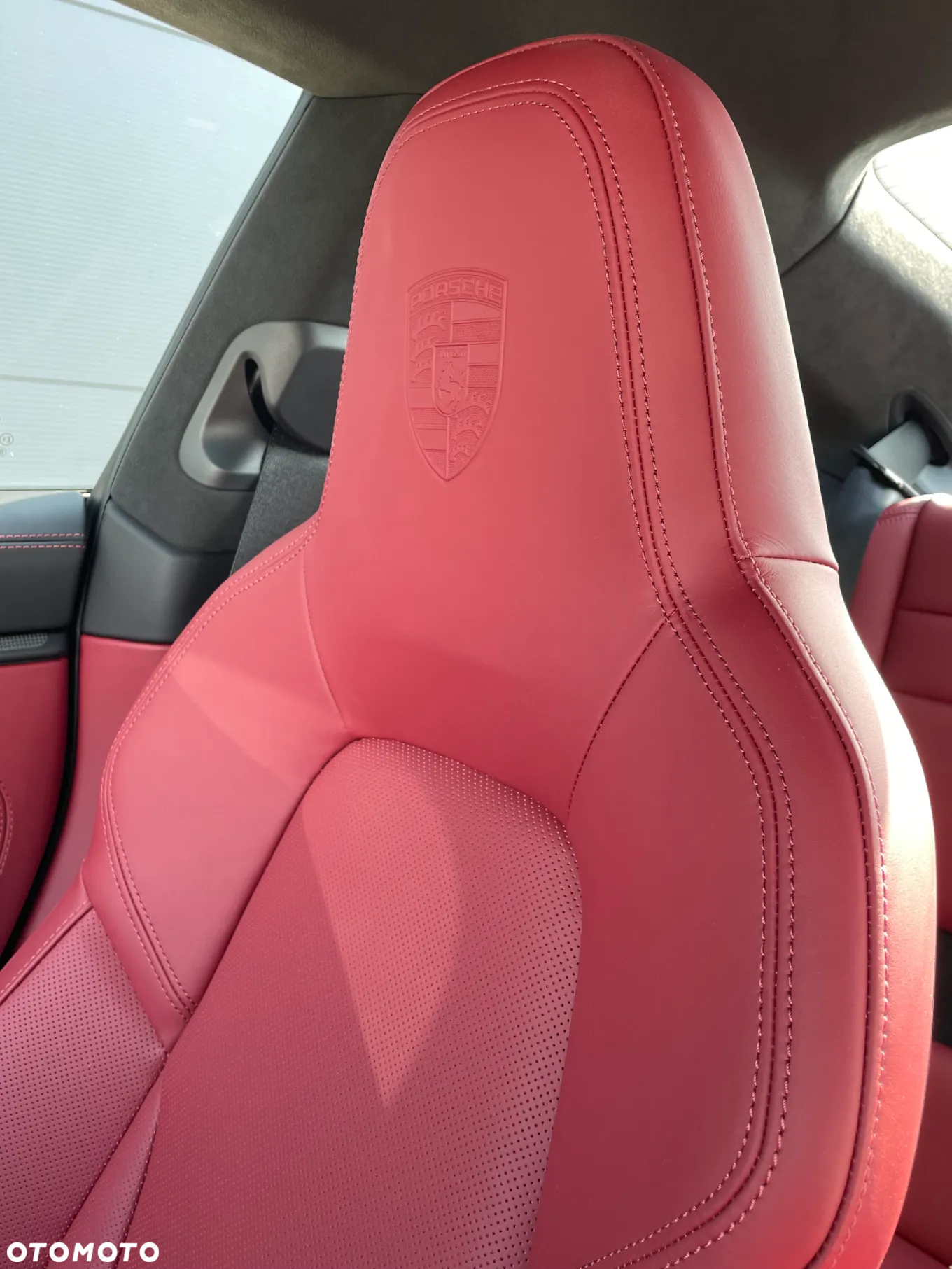 Porsche 911 Carrera 4 GTS - 26