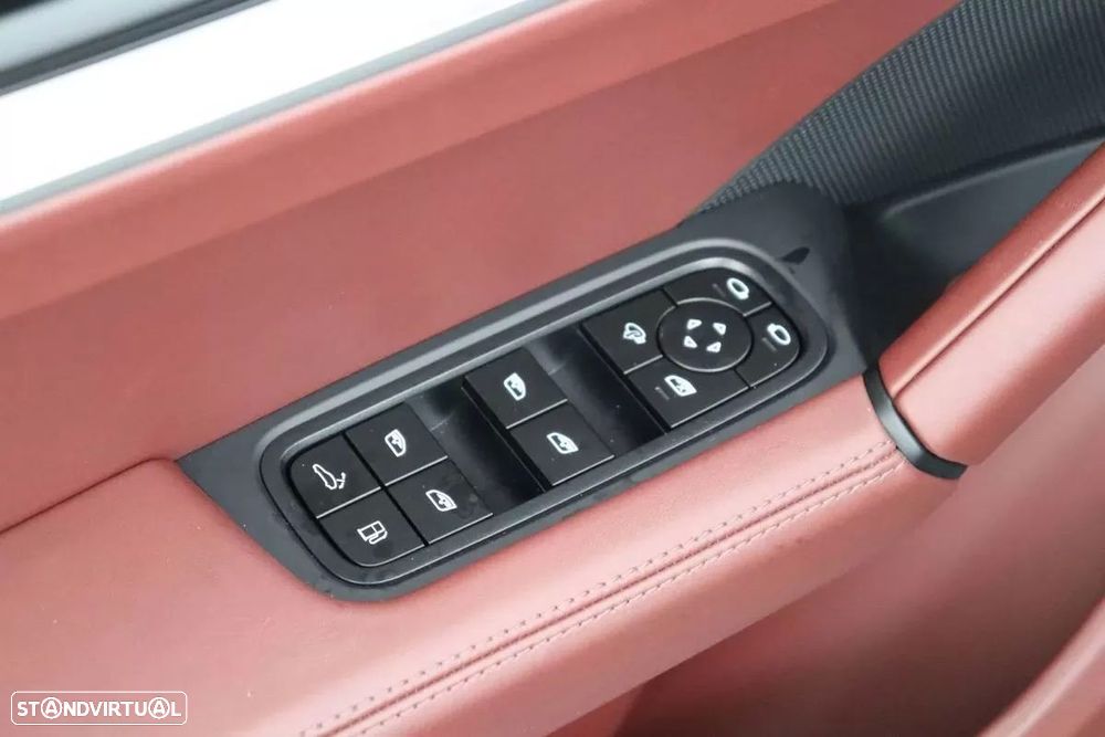 Porsche Cayenne Turbo E-Hybrid - 12