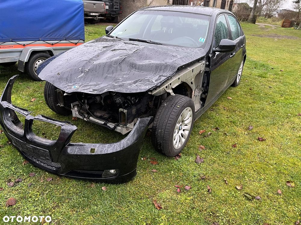 BMW Seria 3 318i Edition Sport - 2