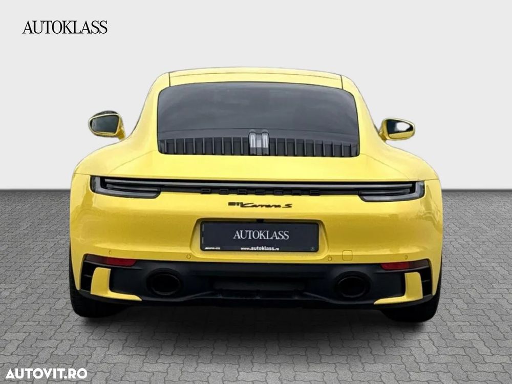 Porsche 911 Carrera S - 4