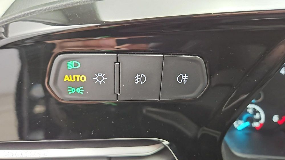 Ford Tourneo Connect 2.0 EcoBlue Titanium - 17