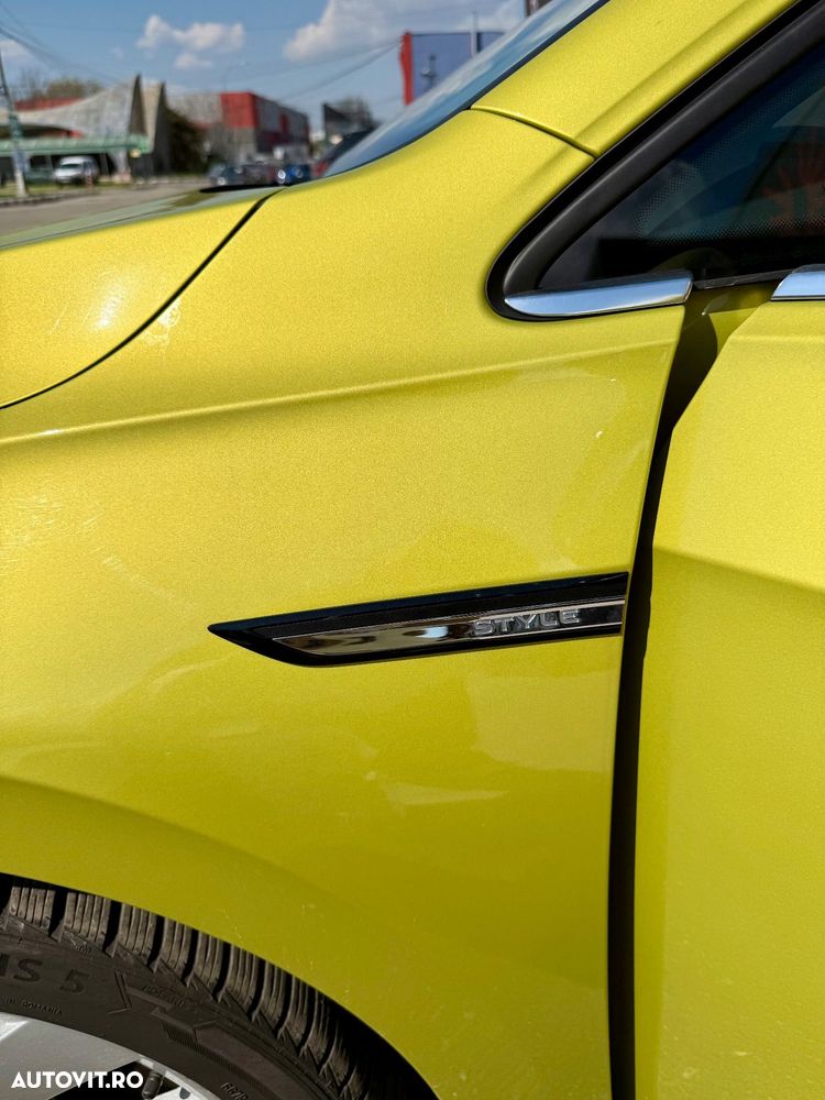 Volkswagen Golf 1.5 eTSI ACT DSG MHEV Style - 2