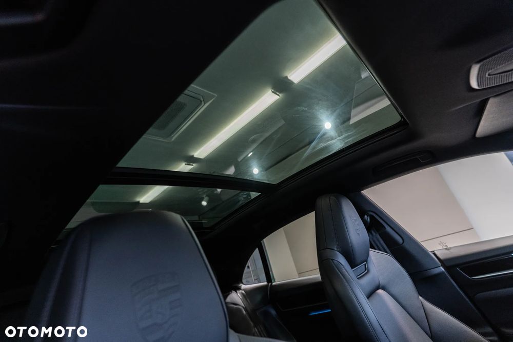Porsche Macan 4 100kWh - 29