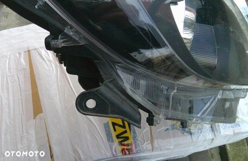 TOYOTA YARIS IV 4 SOCZEWKA PRAWA PRZEDNIA LAMPA ORYGINAŁ - 7