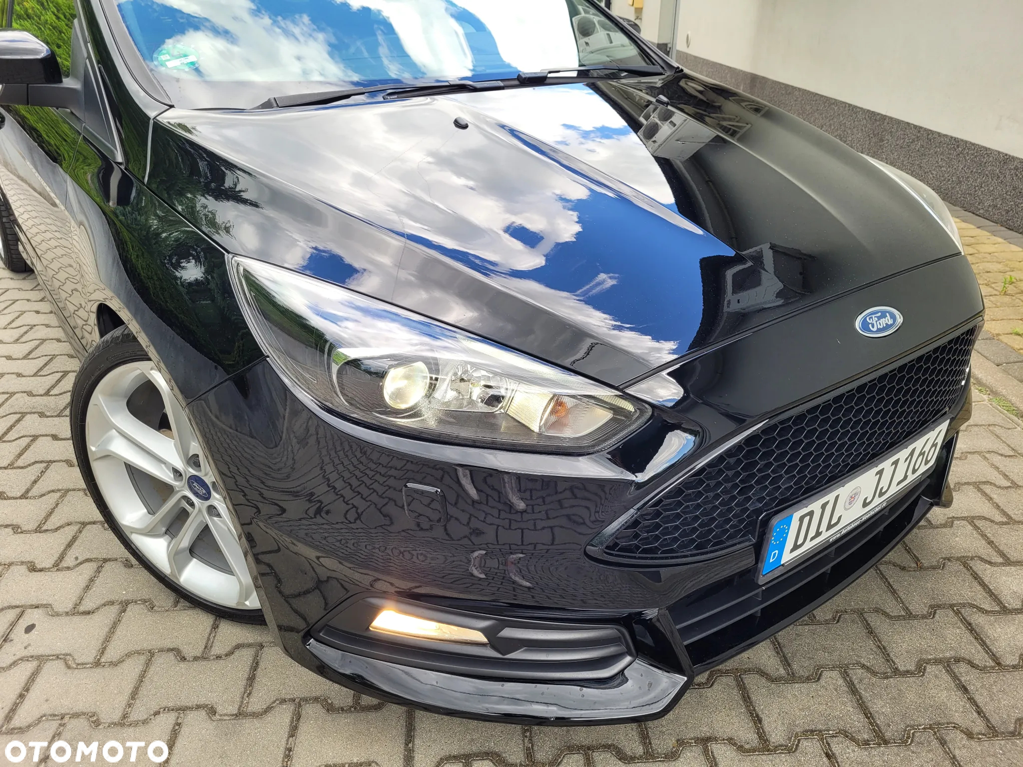 Ford Focus Turnier 2.0 TDCi ST mit Leder-Sport-Paket - 33