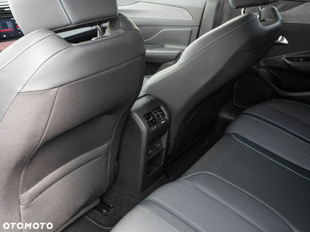 Peugeot 308 1.5 BlueHDi Allure Pack S&S EAT8 - 28