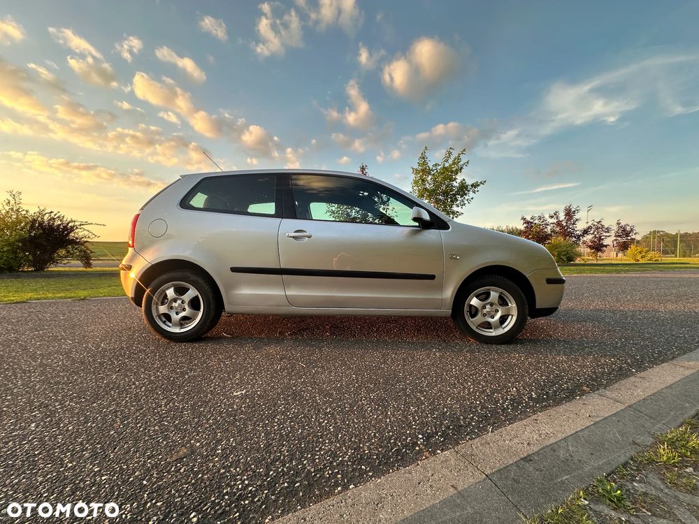 Volkswagen Polo - 5
