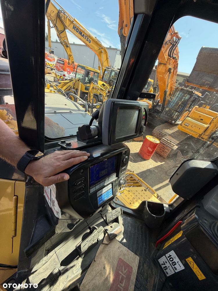 Komatsu D65PXi-18 - 4