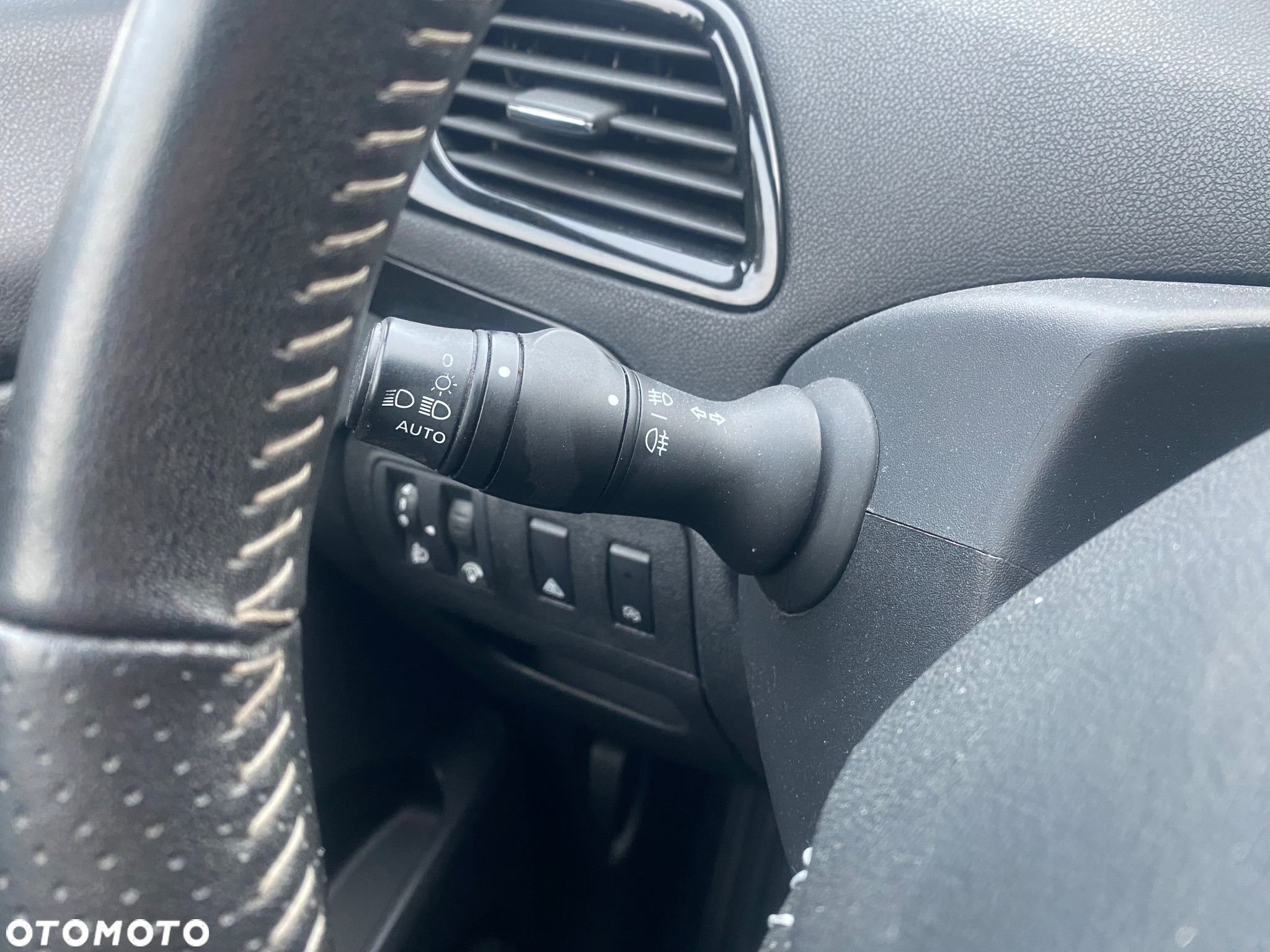 Renault Scenic ENERGY TCe 130 S&S Bose Edition - 21