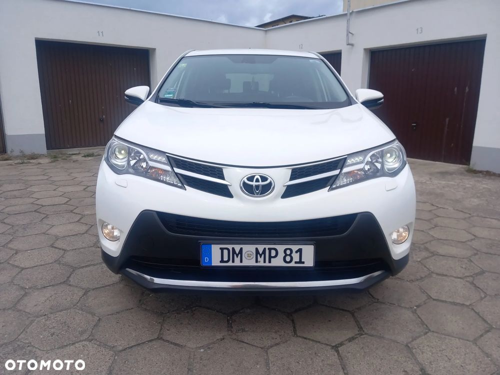 Toyota RAV4 - 6