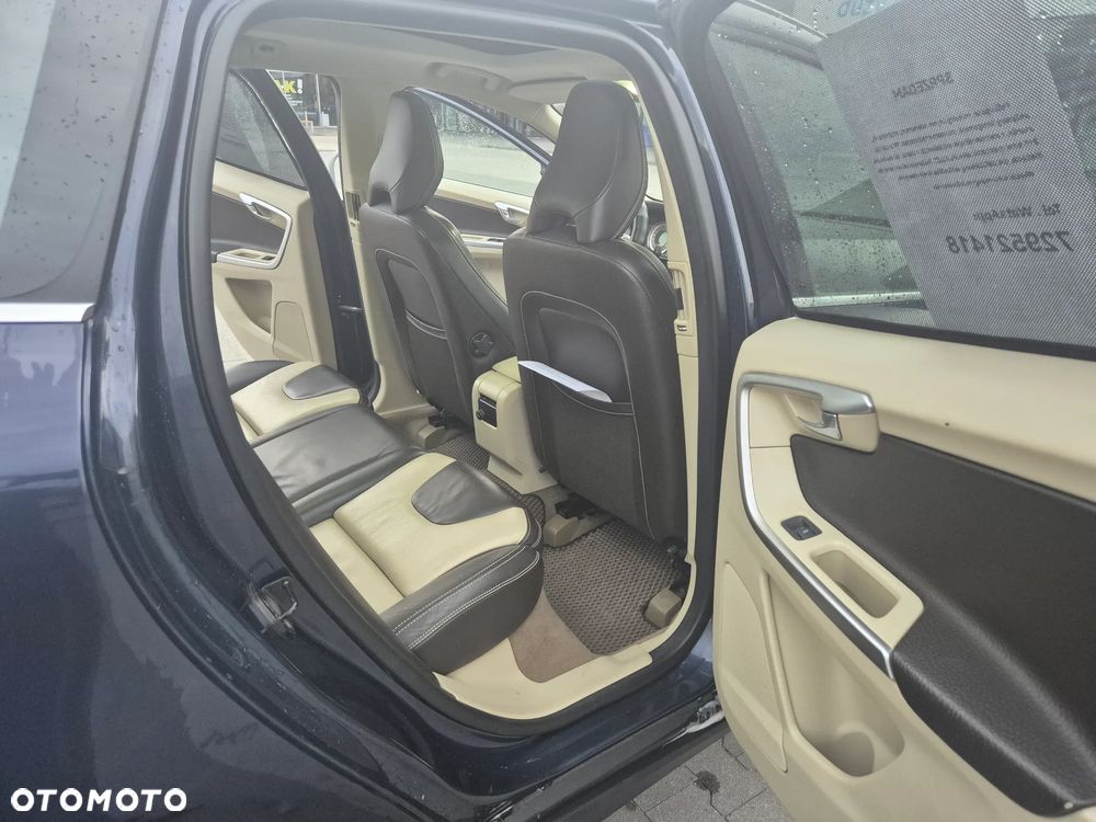 Volvo XC 60 D4 AWD Geartronic Summum - 7