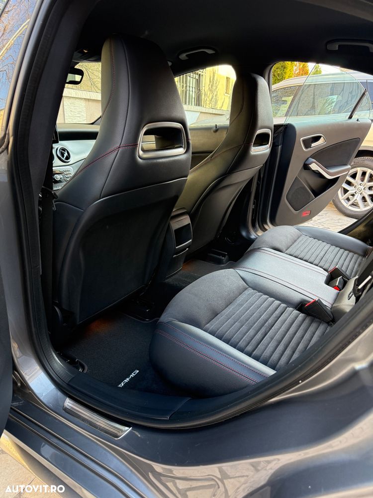 Mercedes-Benz CLA 220 - 9
